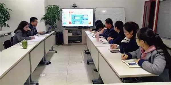 深入學(xué)習(xí)兩會(huì)精神 做好新一屆支委選舉 ——重慶中拓聯(lián)合黨支部召開(kāi)第一季度支部會(huì)議