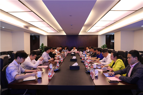江西省萍鄉(xiāng)市市長(zhǎng)李江河一行到我司考察調(diào)研