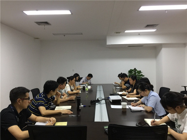 公司黨委委員潘潔講授“不忘初心、牢記使命”主題教育專題黨課:立足本職崗位，悟初心擔(dān)使命