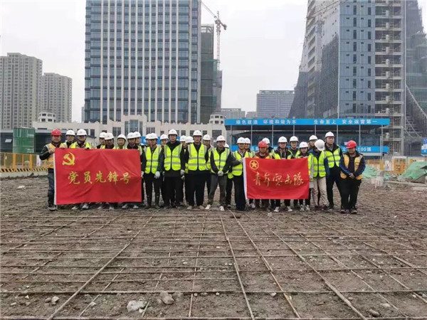 公司總部大樓主樓區(qū)域完成基礎混凝土澆筑工程