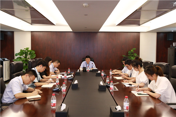 公司黨委書記、董事長袁仁軍以普通黨員身份參加黨支部黨史學(xué)習(xí)教育專題組織生活會