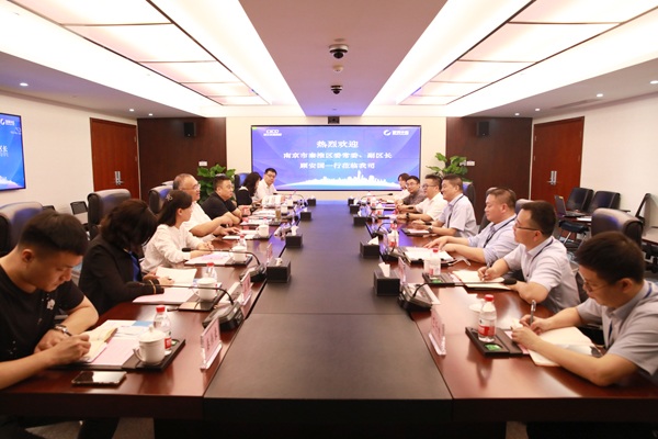 南京市秦淮區(qū)委常委、副區(qū)長顧安國一行到訪我司