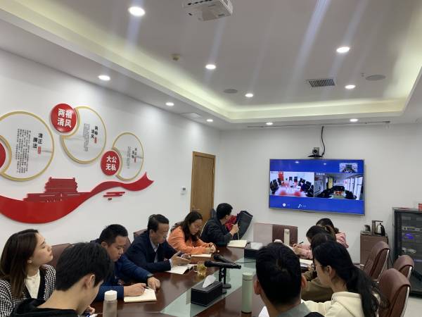 公司黨委副書記、總經理張端清為基層聯系點宣講黨的十九屆六中全會精神