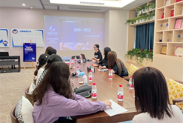 中拓青學(xué)堂｜“成長多選題”之“手把手教你學(xué)報銷”活動順利舉辦