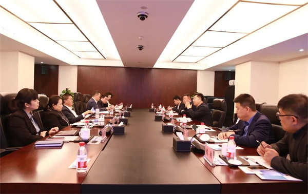 西部創(chuàng)業(yè)黨委副書記、總經(jīng)理陳存兵一行到訪我司