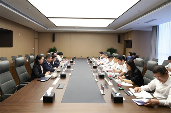 蕭山區(qū)委副書記、區(qū)長姜永柱調(diào)研浙商中拓
