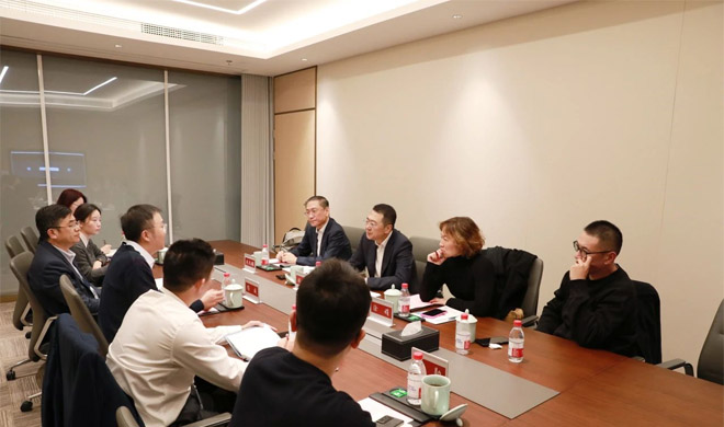 拓維冶金總裁、拓維集團(tuán)中國(guó)區(qū)總經(jīng)理劉珂到訪我司