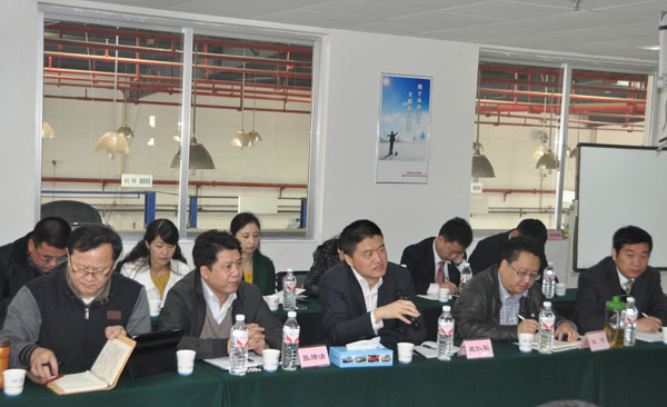 公司召開(kāi)事業(yè)三部2013年工作會(huì)議