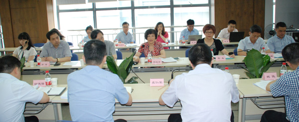 浙江物產(chǎn)集團(tuán)周冠女總經(jīng)理來我司檢查“制度執(zhí)行年”活動(dòng)開展情況