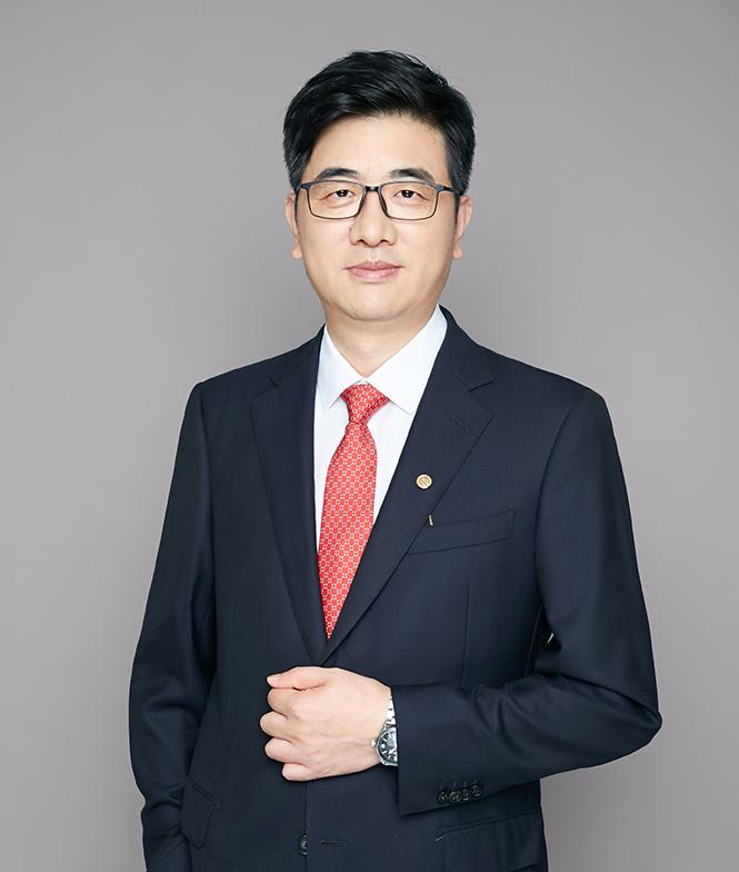 梁靚先生