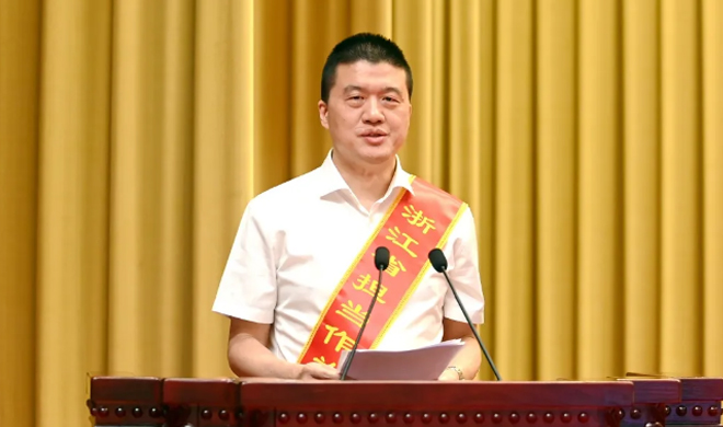 用好每一分鐘，去拓市場(chǎng)闖新路——記浙商中拓集團(tuán)股份有限公司黨委書記、董事長(zhǎng)袁仁軍